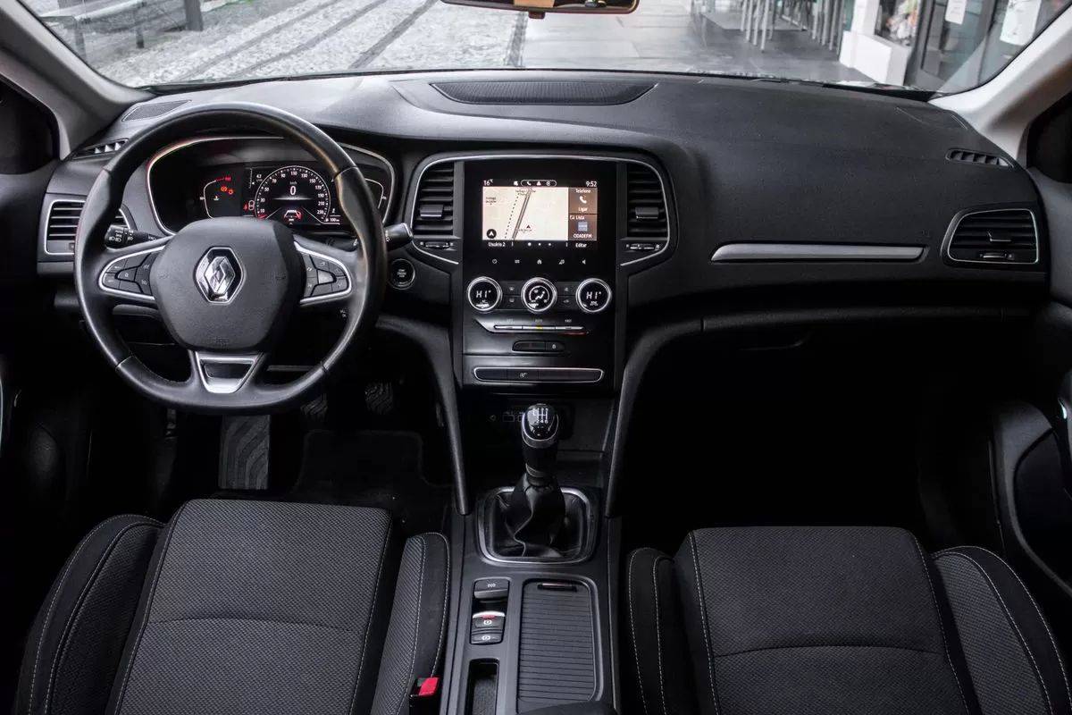 renault-megane-2023-diesel-1461cc