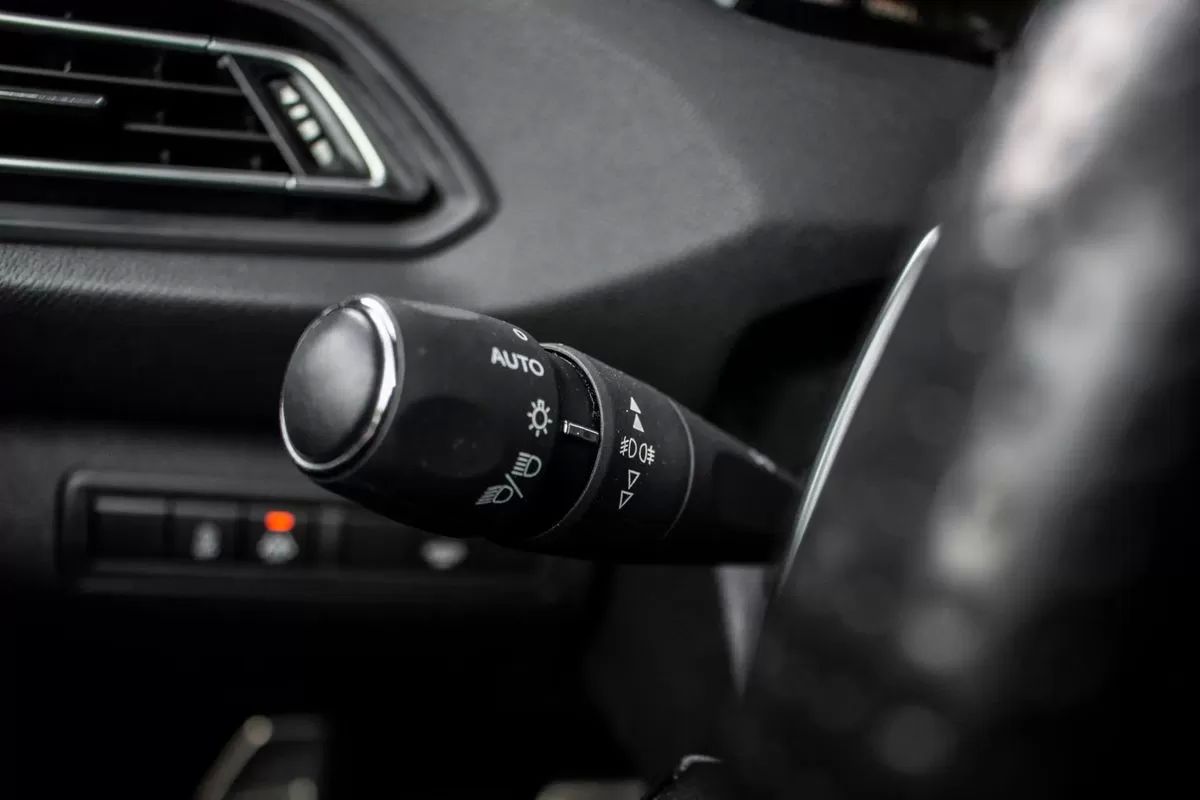peugeot-308-2020-diesel-1499cc