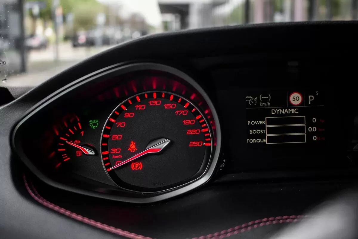 peugeot-308-2020-diesel-1499cc