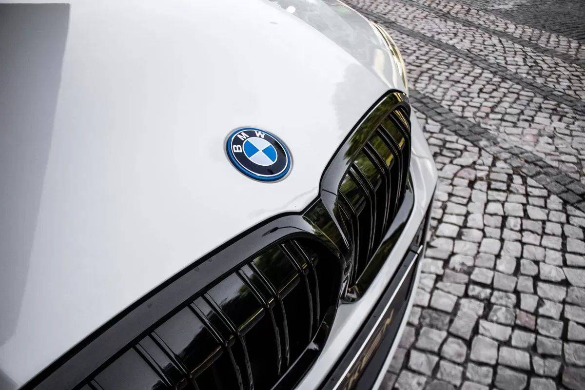 bmw-serie-3-2023-hibrido-1998cc
