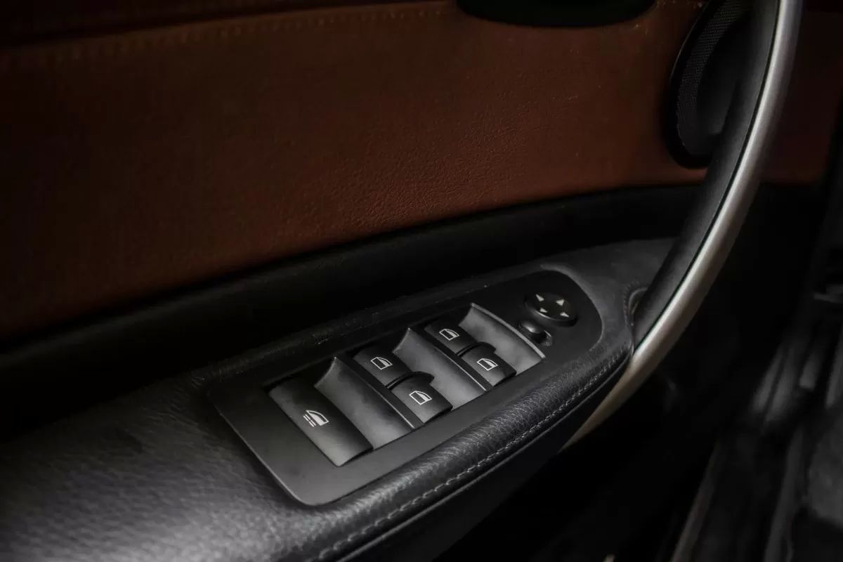 bmw-serie-1-2011-diesel-1995cc
