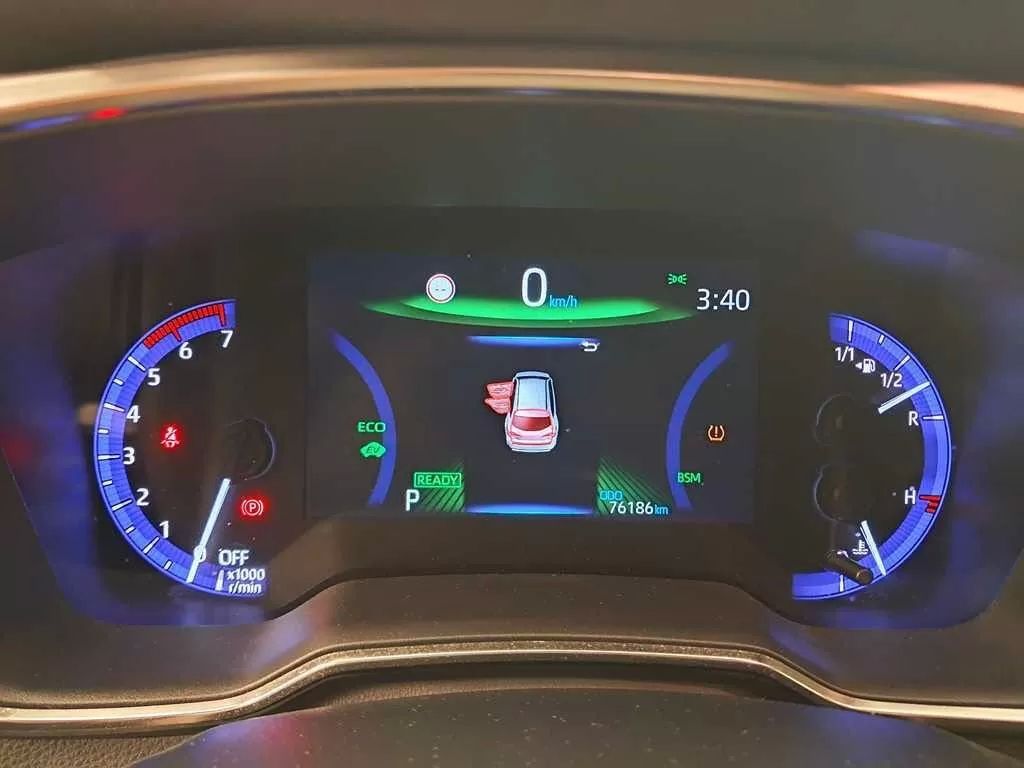 toyota-corolla-2022-hibrido-a-gasolina-1798cc
