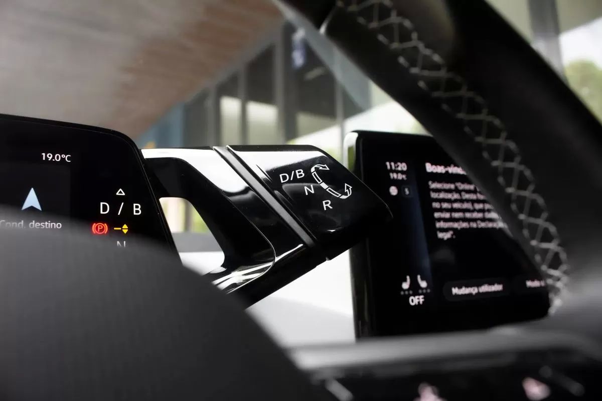 volkswagen-id-3-2022-eletrico-200cc