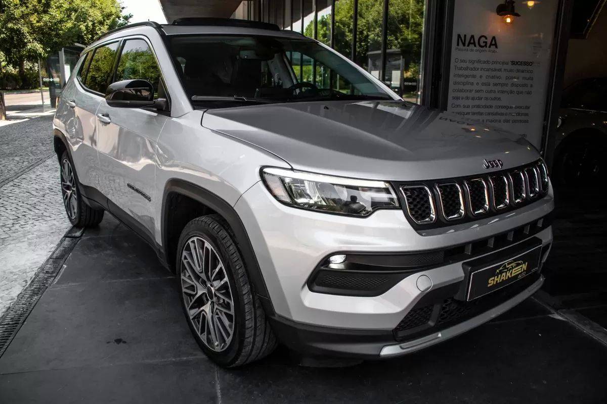jeep-compass-2023-hibrido-1332cc