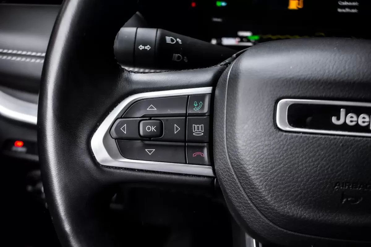 jeep-compass-2023-hibrido-1332cc