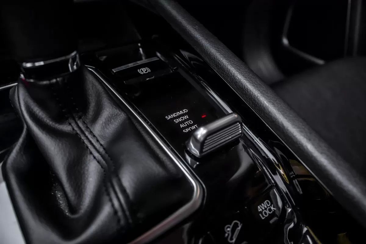 jeep-compass-2023-hibrido-1332cc