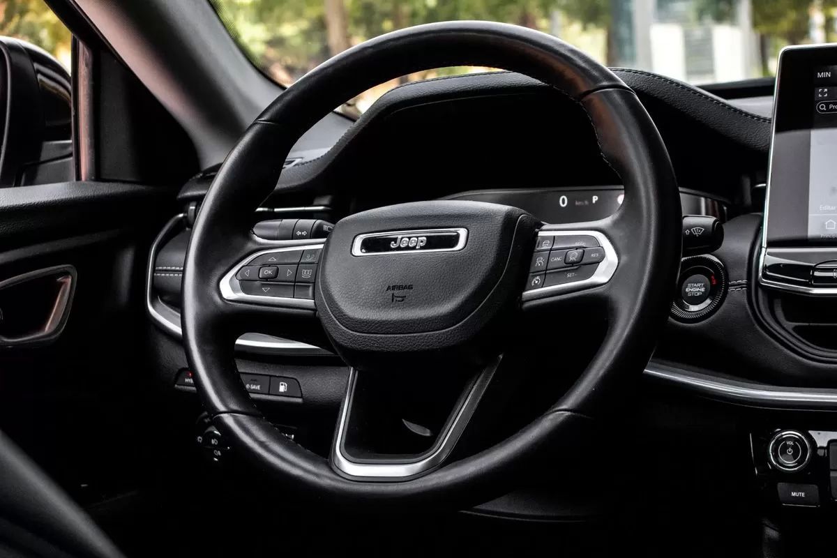 jeep-compass-2023-hibrido-1332cc