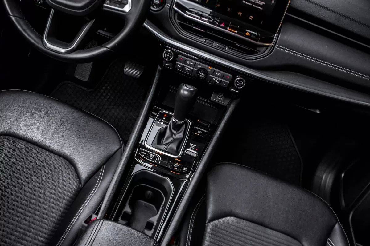 jeep-compass-2023-hibrido-1332cc