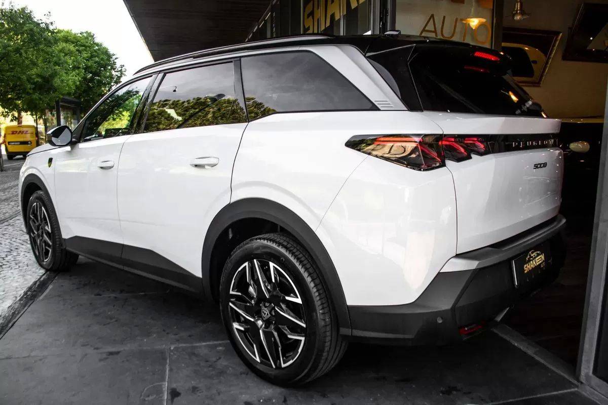 peugeot-5008-2025-gasolina-1199cc