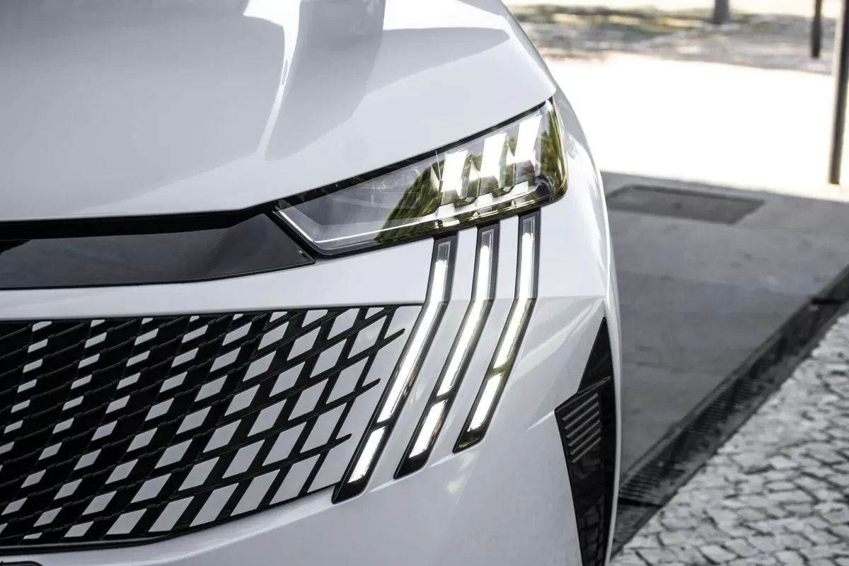 peugeot-5008-2025-gasolina-1199cc