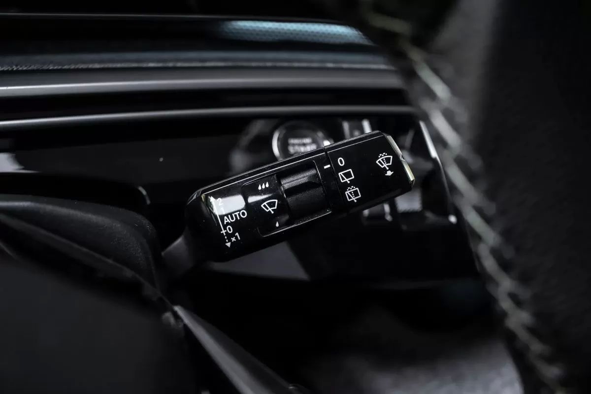 peugeot-5008-2025-gasolina-1199cc