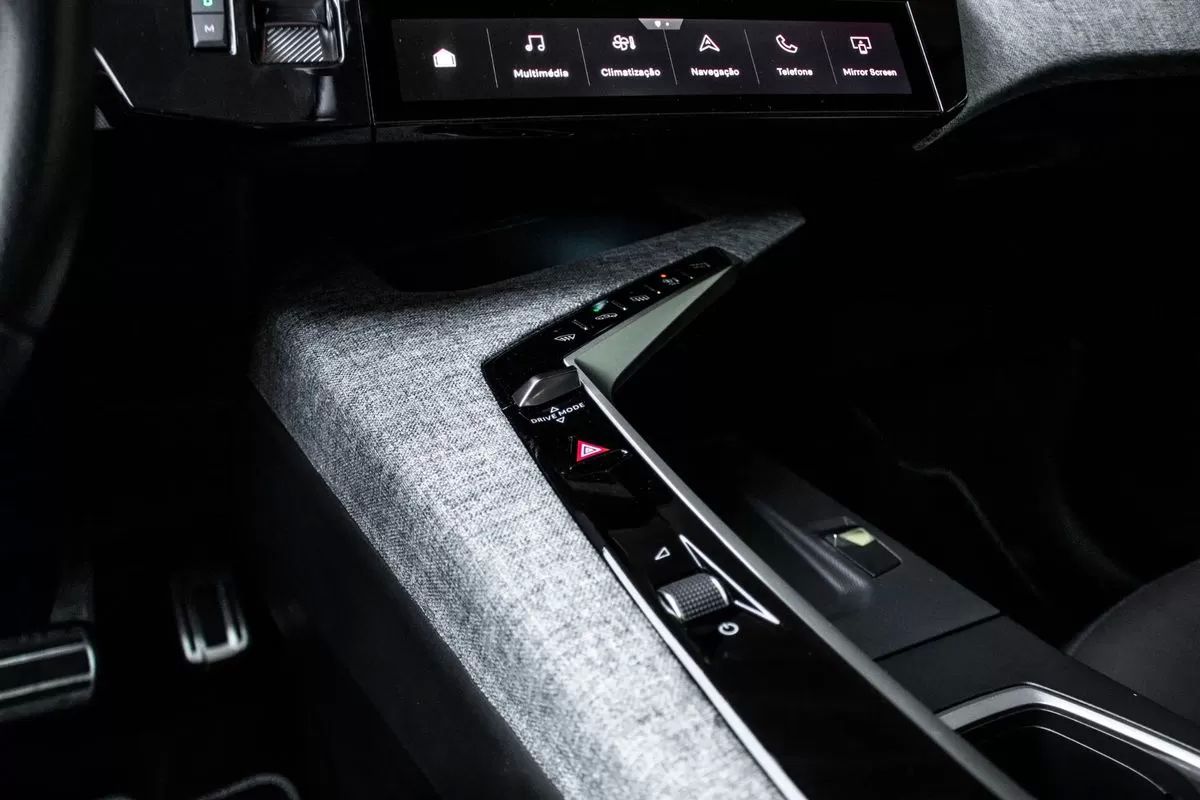 peugeot-5008-2025-gasolina-1199cc