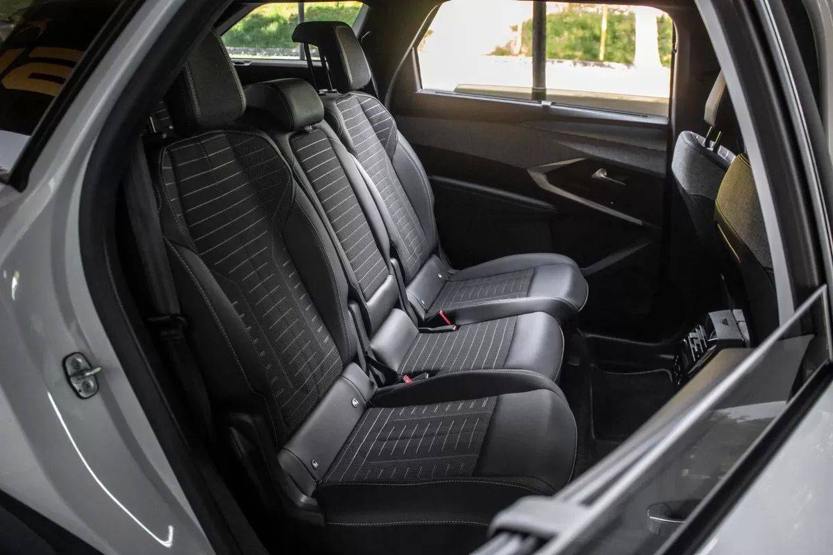 peugeot-5008-2025-gasolina-1199cc