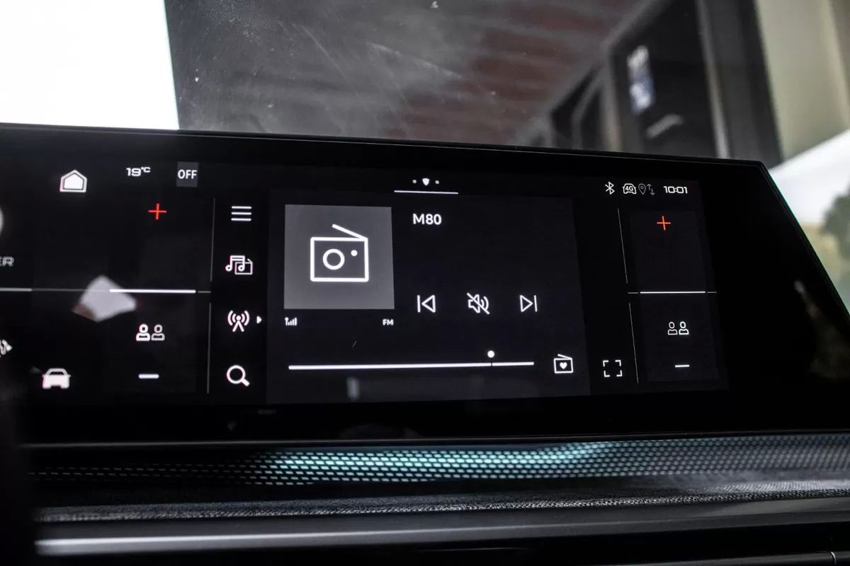 peugeot-5008-2025-gasolina-1199cc