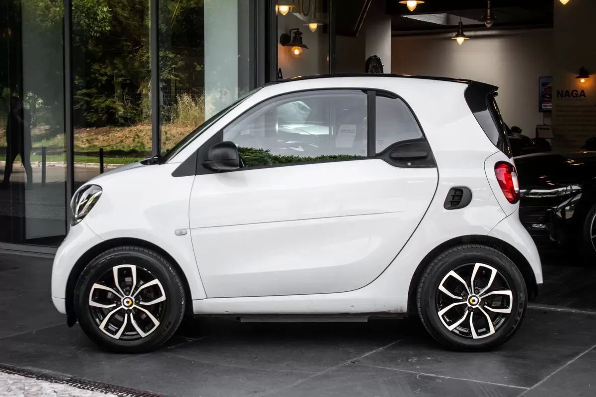 smart-fortwo-2019-eletrico-200cc