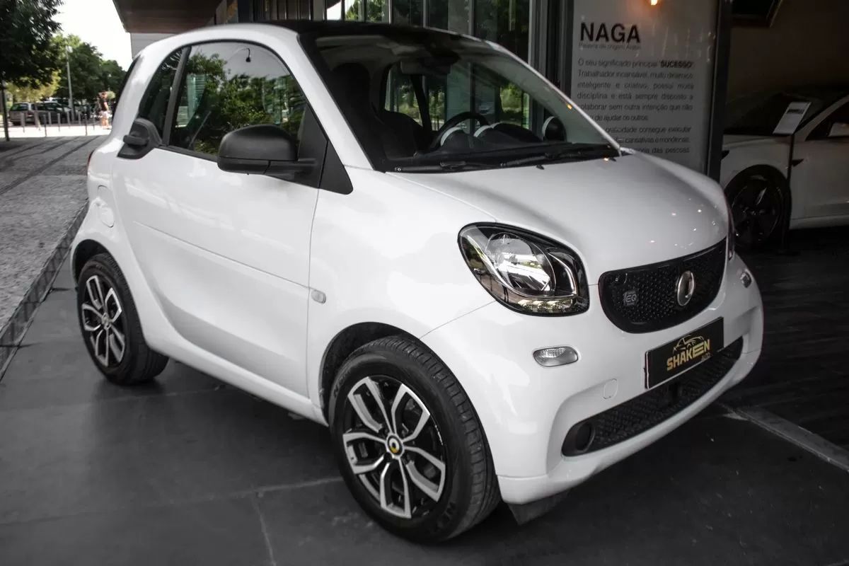 smart-fortwo-2019-eletrico-200cc