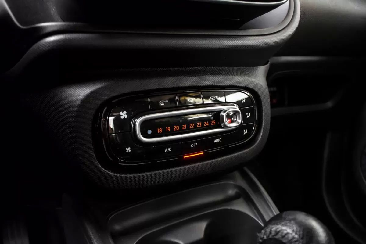 smart-fortwo-2019-eletrico-200cc