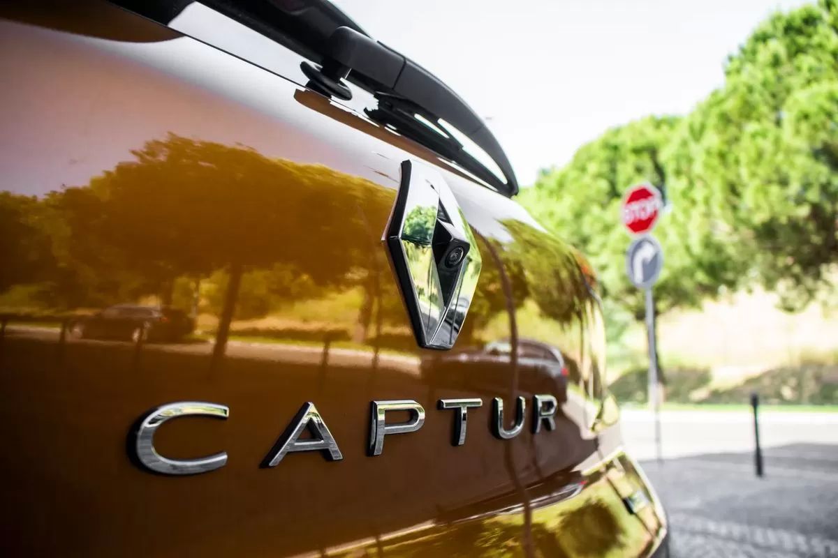 renault-captur-2021-hibrido-1598cc
