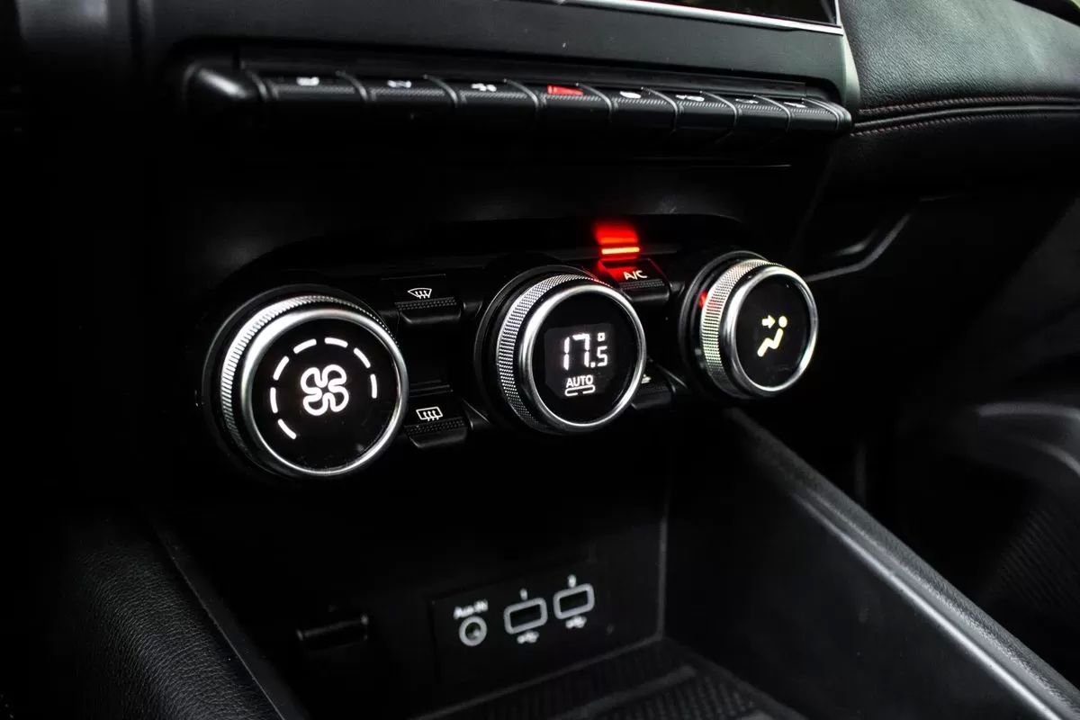 renault-captur-2021-hibrido-1598cc