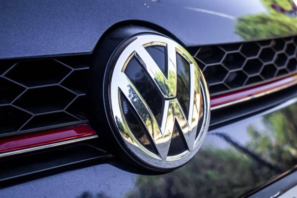 volkswagen-golf-2015-gasolina-1984cc