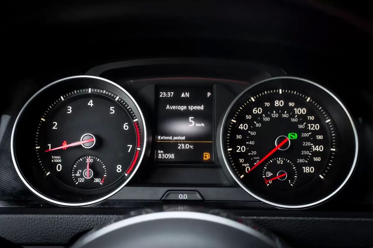 volkswagen-golf-2015-gasolina-1984cc