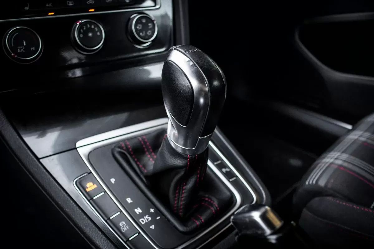 volkswagen-golf-2015-gasolina-1984cc