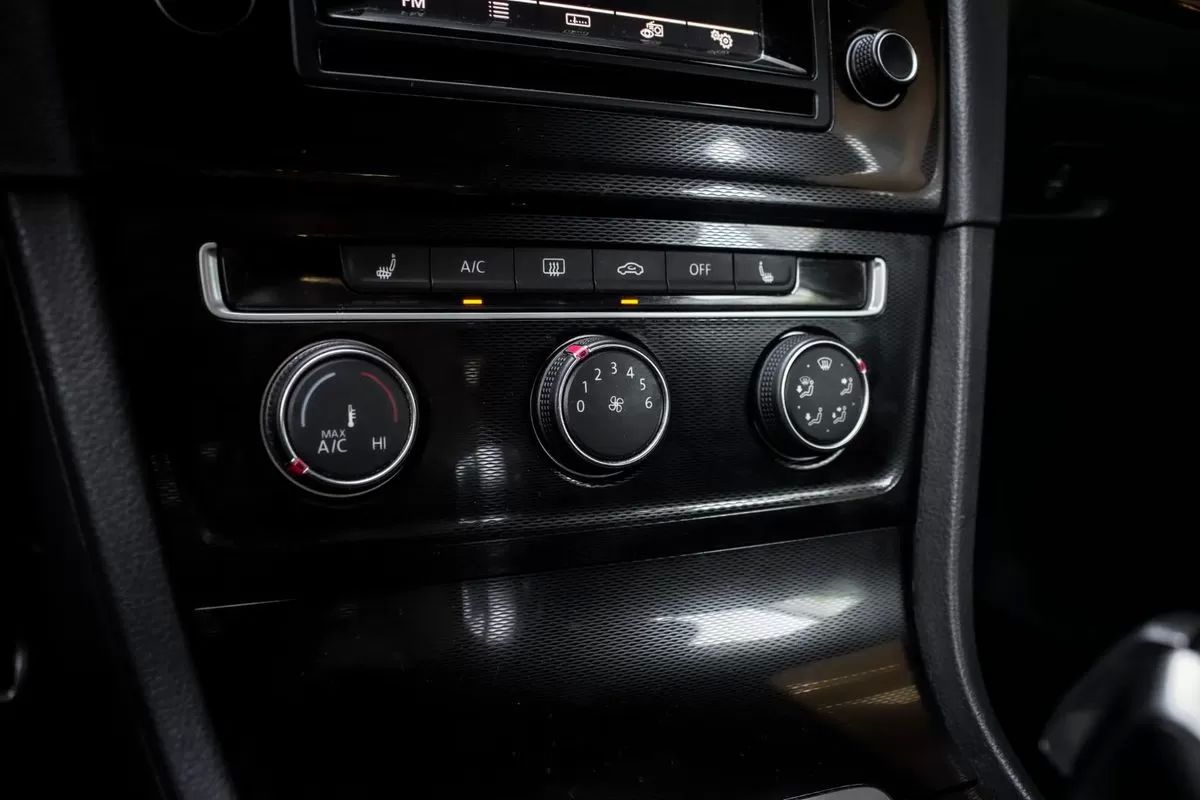 volkswagen-golf-2015-gasolina-1984cc