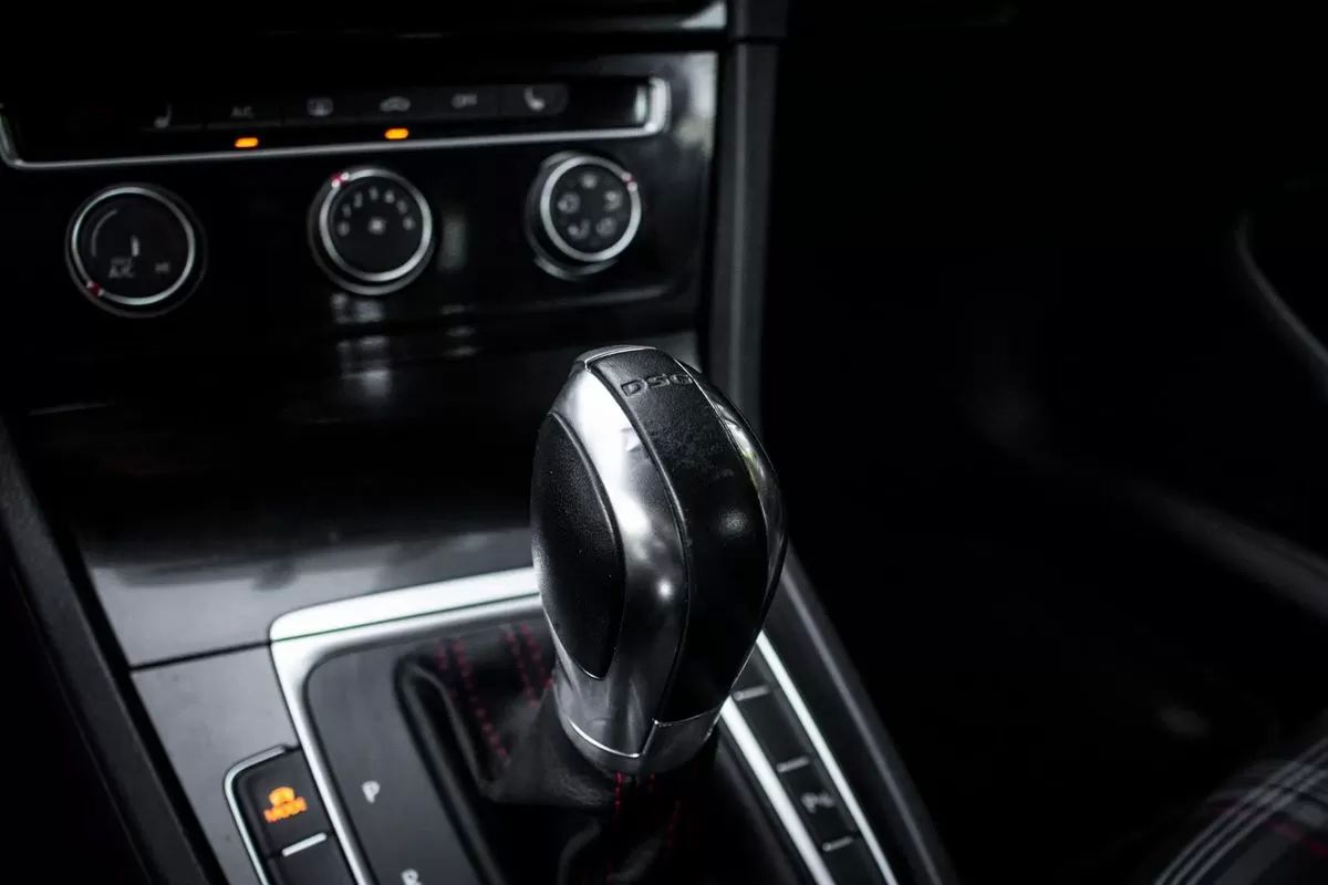 volkswagen-golf-2015-gasolina-1984cc
