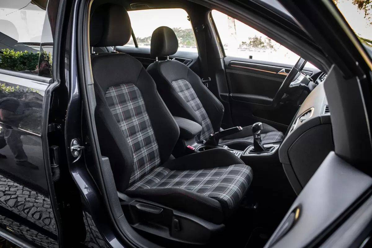 volkswagen-golf-2015-gasolina-1984cc