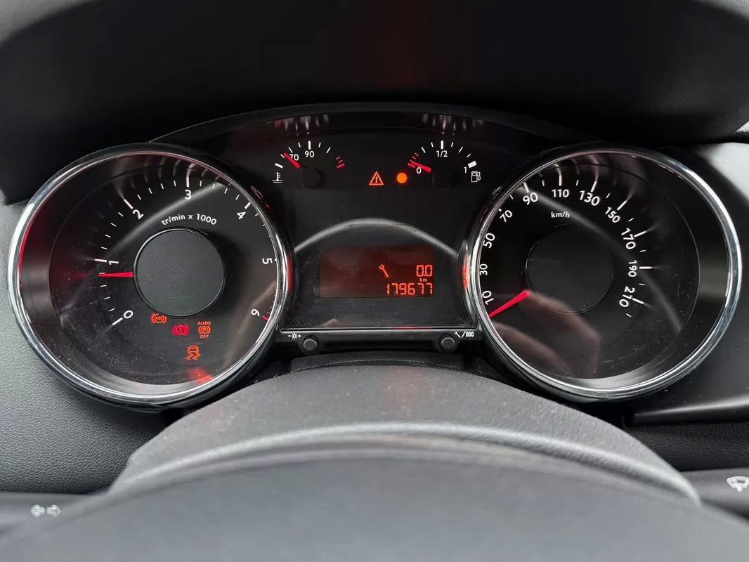 peugeot-3008-2013-diesel-1560cc