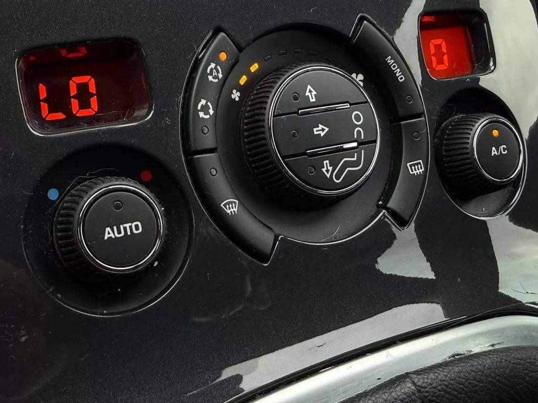 peugeot-3008-2013-diesel-1560cc