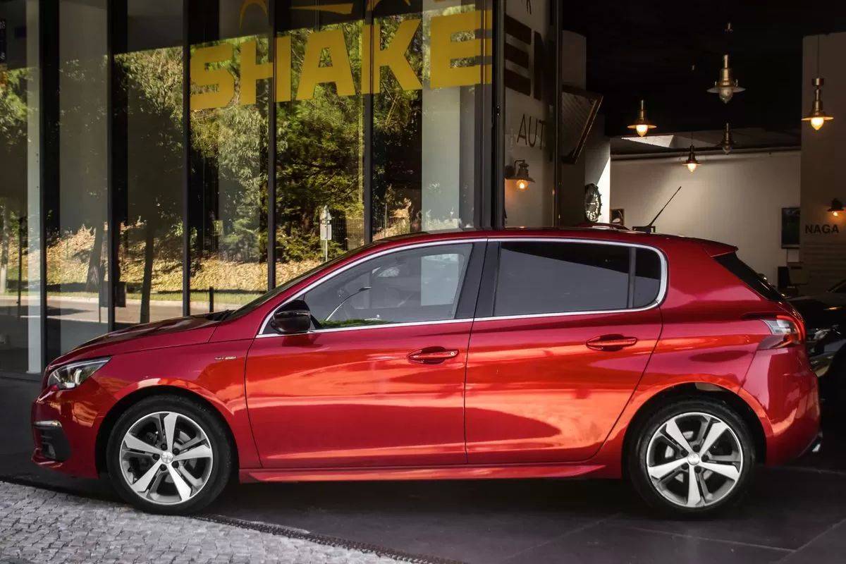 peugeot-308-2019-diesel-1499cc