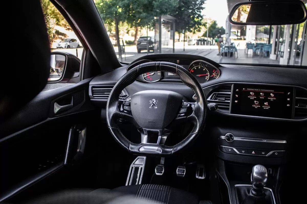 peugeot-308-2019-diesel-1499cc