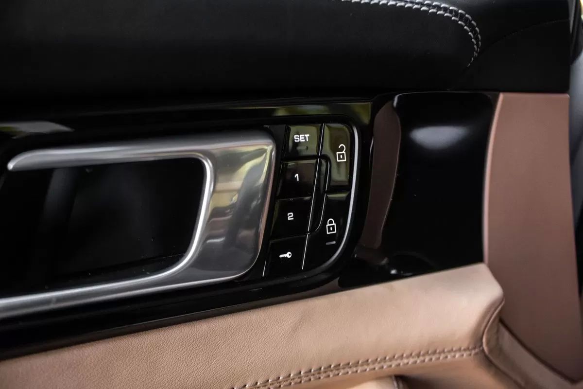 porsche-panamera-2020-hibrido-2894cc