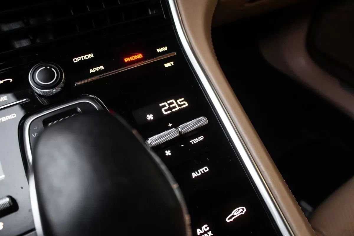 porsche-panamera-2020-hibrido-2894cc