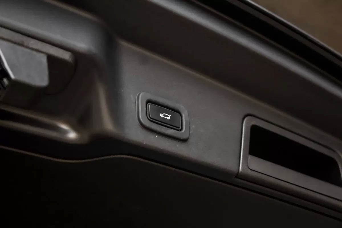 land-rover-range-rover-evoque-2020-diesel-1999cc