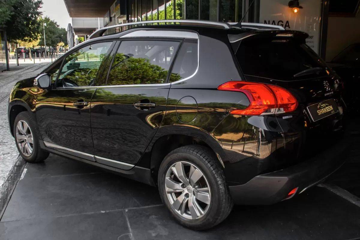 peugeot-2008-2016-gasolina-1199cc