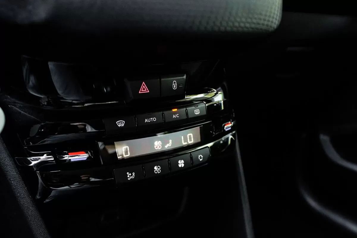 peugeot-2008-2016-gasolina-1199cc