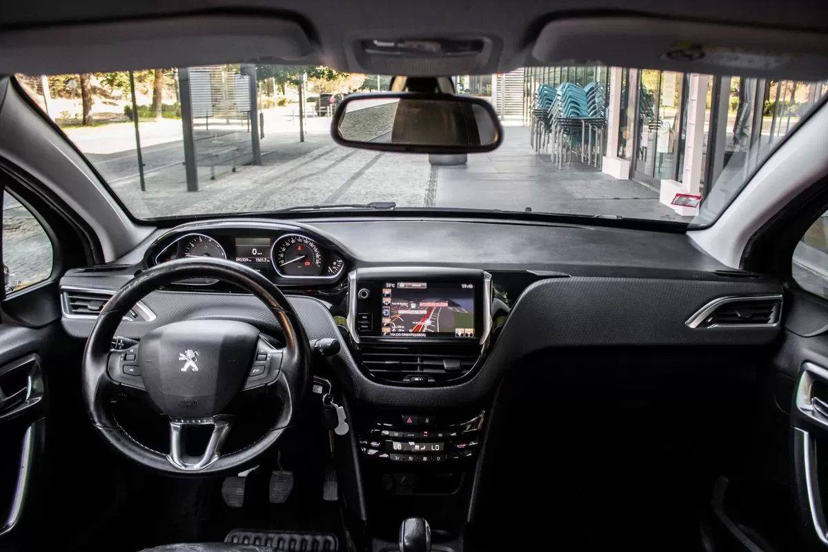 peugeot-2008-2016-gasolina-1199cc