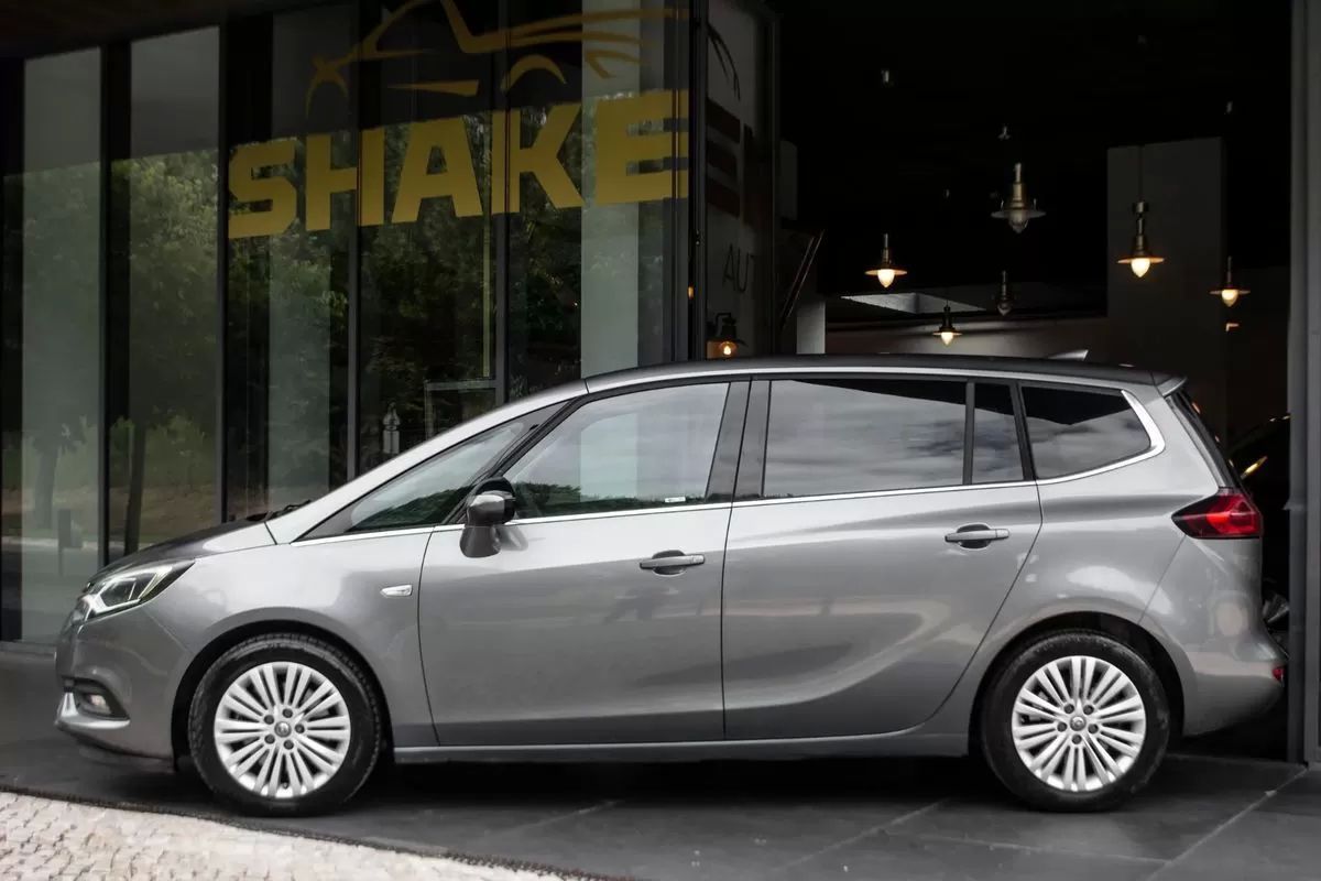 opel-zafira-2018-diesel-1598cc