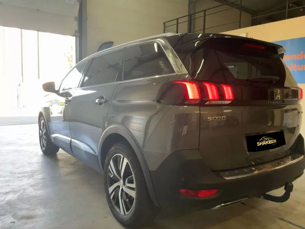 peugeot-5008-2019-diesel-1499cc