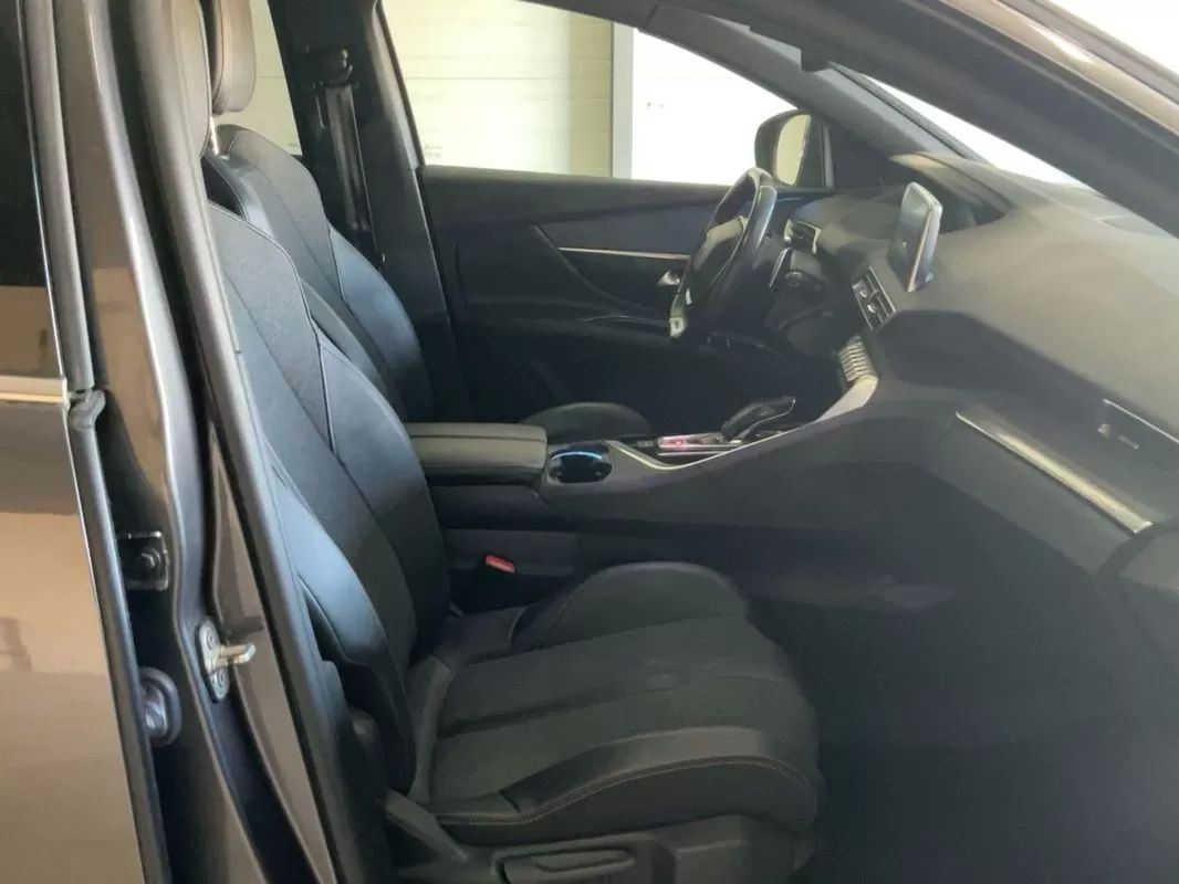 peugeot-5008-2019-diesel-1499cc