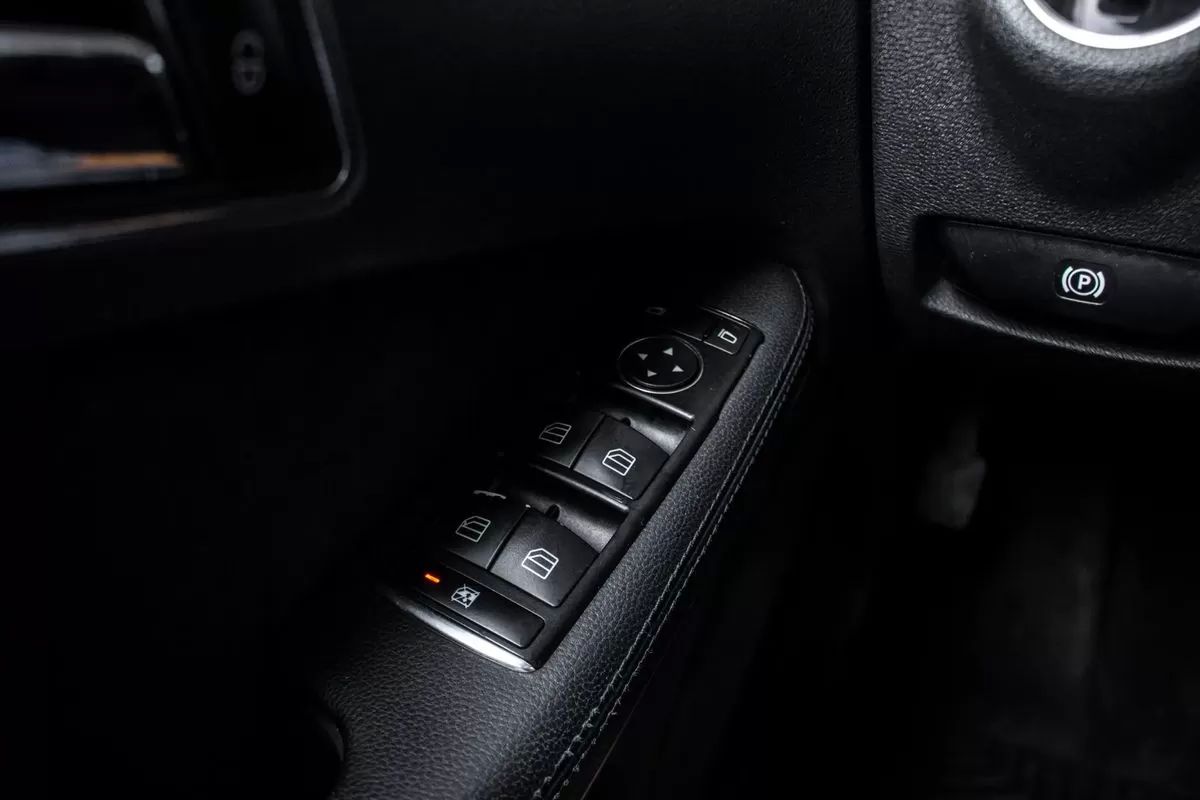 mercedes-benz-classe-e-2010-diesel-2143cc