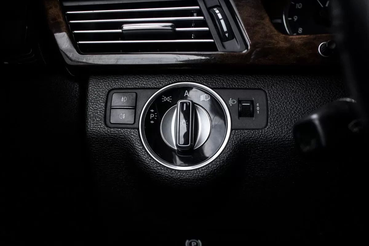 mercedes-benz-classe-e-2010-diesel-2143cc