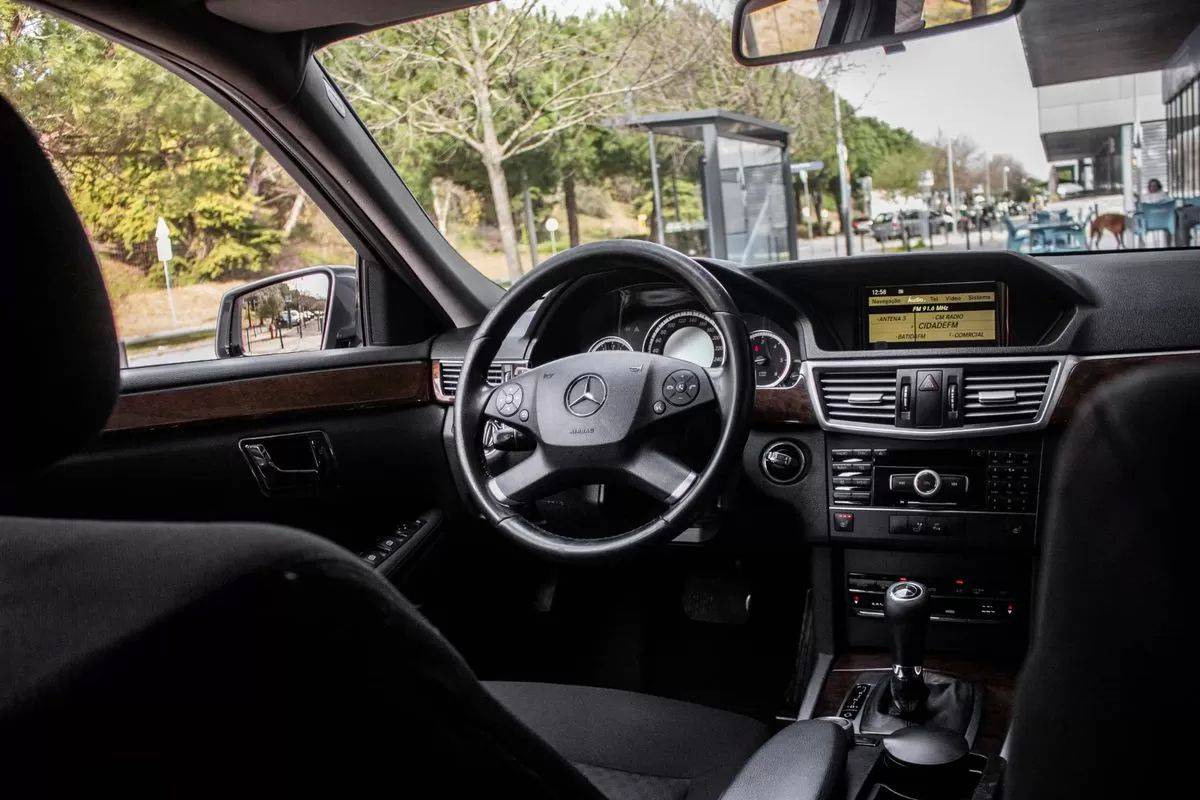 mercedes-benz-classe-e-2010-diesel-2143cc
