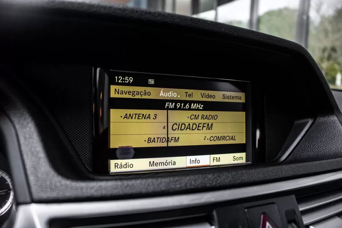 mercedes-benz-classe-e-2010-diesel-2143cc