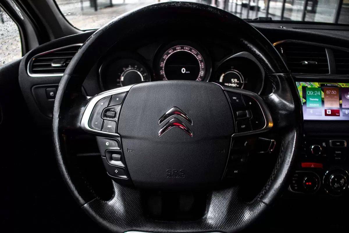 citroen-c4-2011-diesel-1560cc
