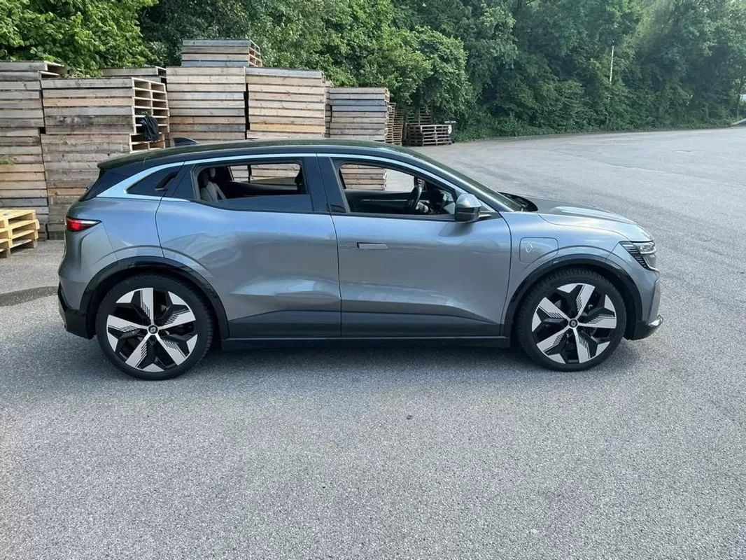 renault-megane-e-tech-2024-eletrico-0cc