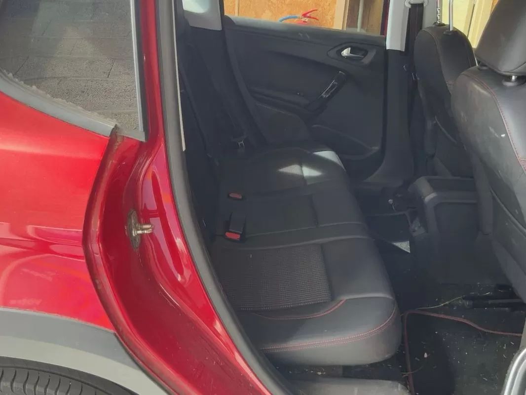 peugeot-2008-2016-gasolina-1199cc