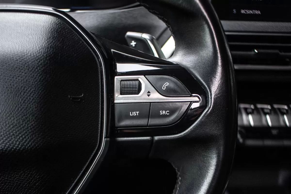 peugeot-3008-2018-diesel-1560cc